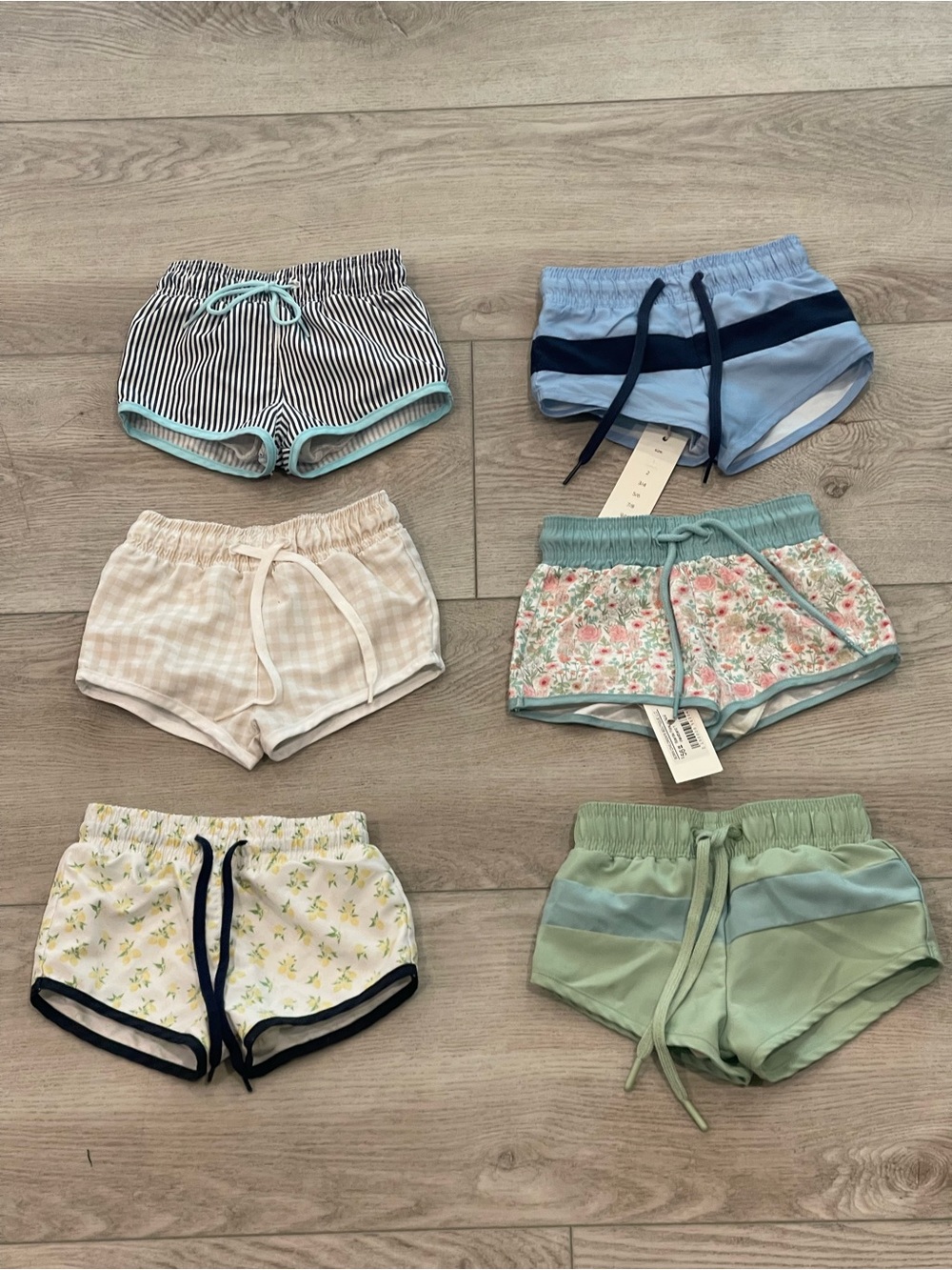 NWT & EUC - Minnow boys 1T boardies bundle